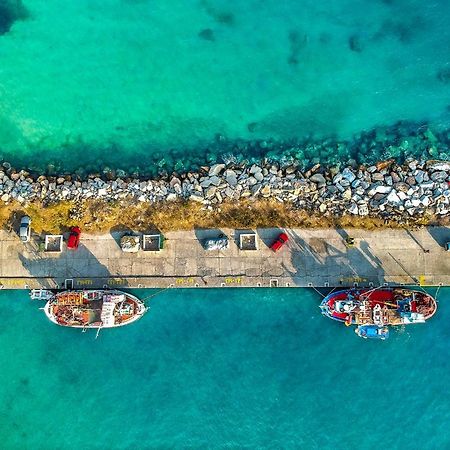 بلاتانياس Des Roses Hotel المظهر الخارجي الصورة