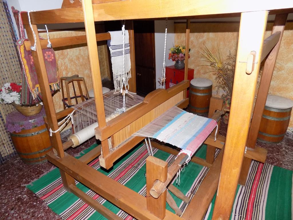 بلاتانياس Des Roses Hotel المظهر الخارجي الصورة
